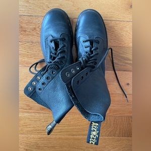 1490 VIRGINIA LEATHER MID CALF BOOTS